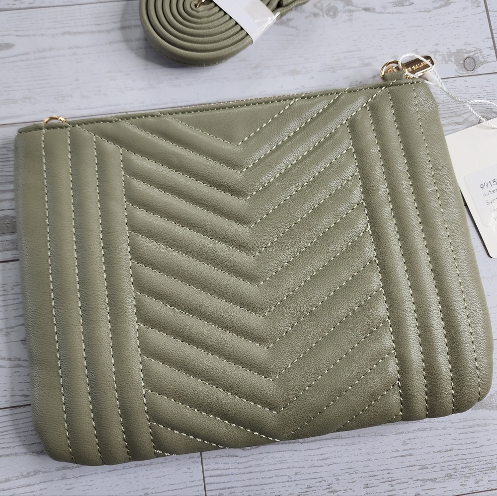 Crossbody Wristlet Bag Green NWT Amelie Galanti - Picture 8 of 16